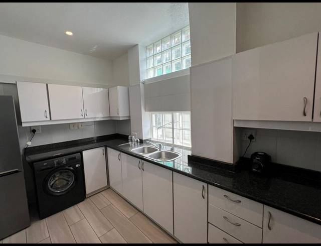 2 BEDROOM APARTMENT FOR SALE IN ESSENWOOD